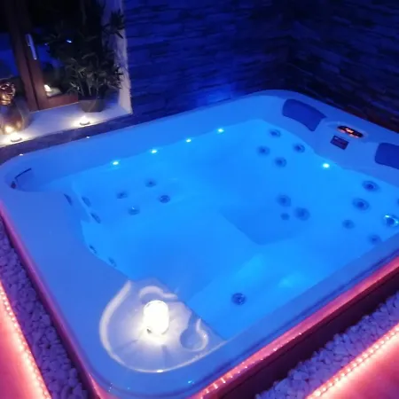 Guest house Le Petit Crocq Avec Privatif